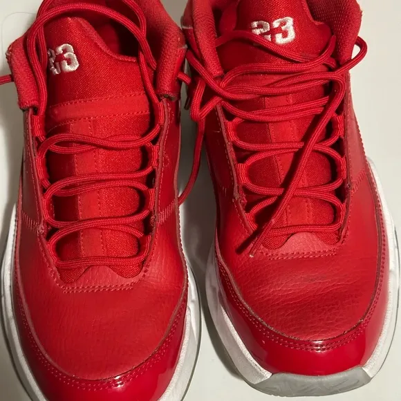 4.5y Jordan shoes
