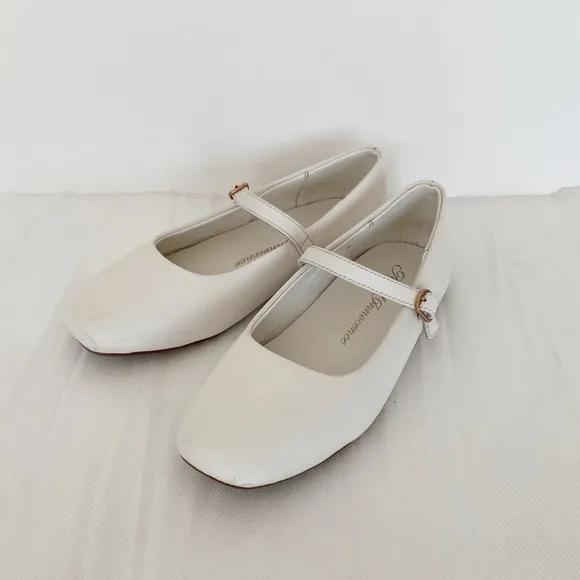 Age of innocence girls shoes mandy