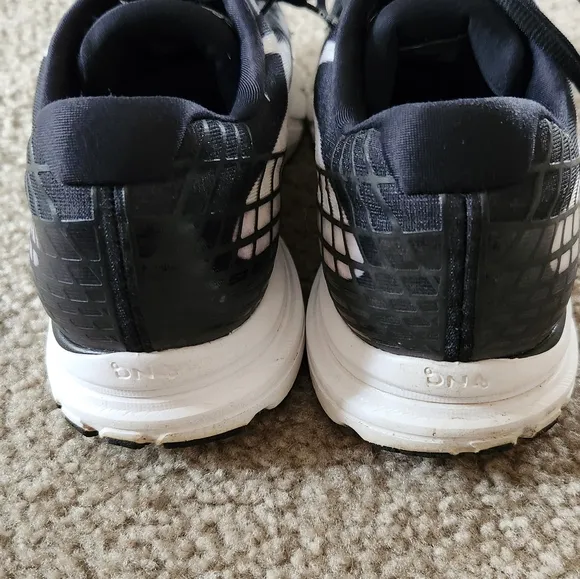 Brooks Launch 3 Mens Shoes