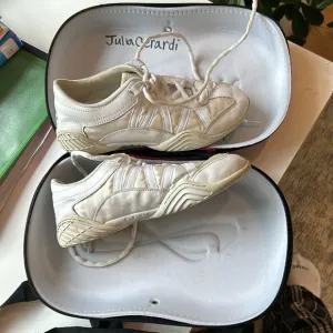 cheer shoes with case