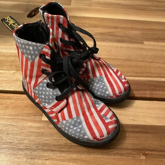 Dr. MARTENS NWOT kids shoes