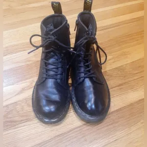 DR.MARTINS Shoes Lace Ups Black  Sz 3