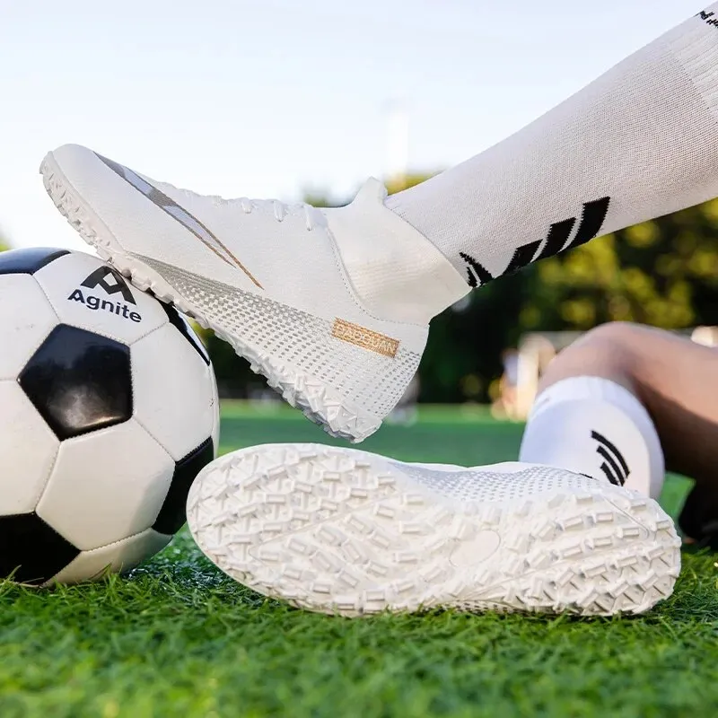 Football Shoes Futsal Training High Cut Soccer Shoes Outdoor Sneaker