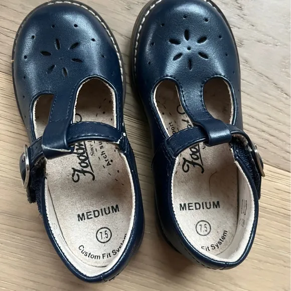 Footmates navy shoes size 7.5
