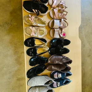 Girl shoes  size 11