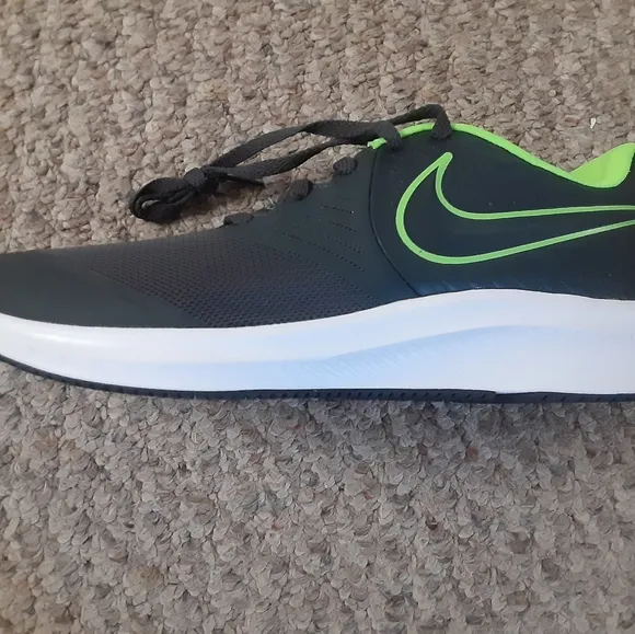 Grey &amp; green nike shoes