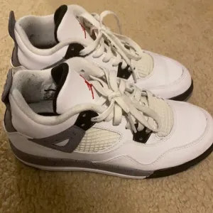 Jordan kids shoes size 3