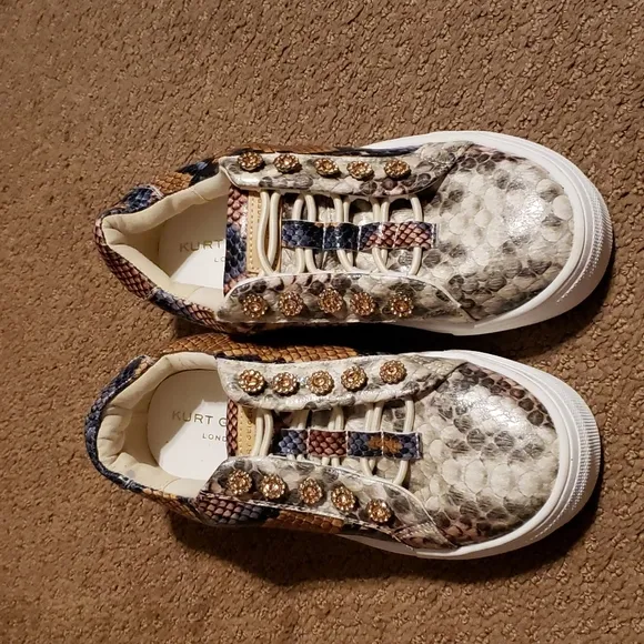 Kurt Geiger girls shoes