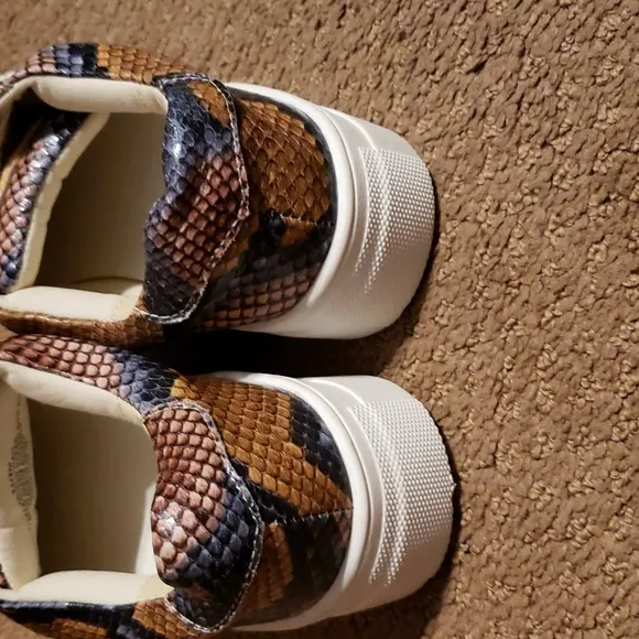 Kurt Geiger girls shoes
