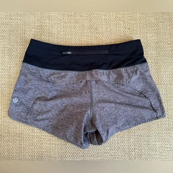 Lululemon Run Times Short‎ II in Heather Gray &amp; Black, Size 4