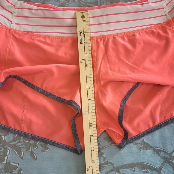 Lululemon Speed Short 4-way Stretch 2.5&quot; Electric Coral Size 10