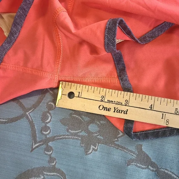 Lululemon Speed Short 4-way Stretch 2.5&quot; Electric Coral Size 10