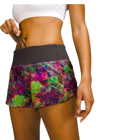 Lululemon Speed Up Mid-Rise Lined Short 4&quot;Vivid Floral Tone Multi /Graphite Grey