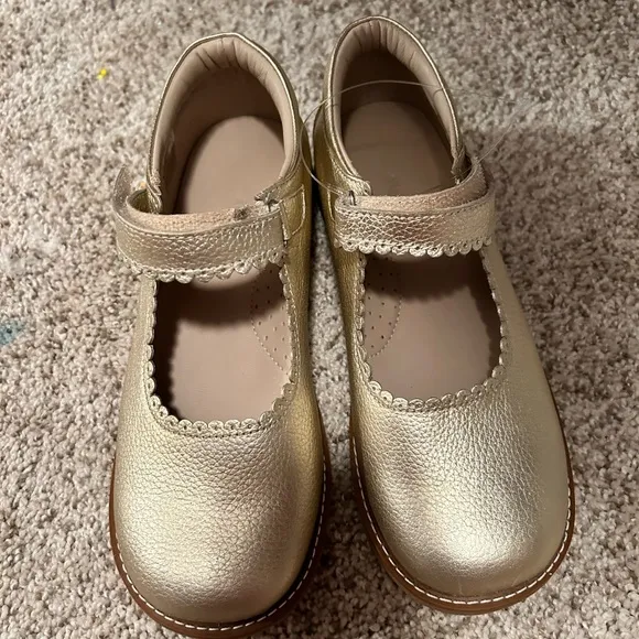 Mary Jane girl shoes size 2 gold ine