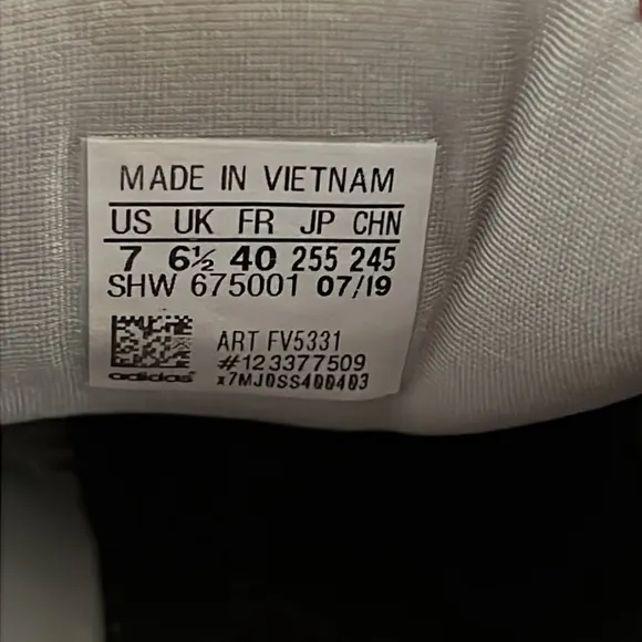 Men's Adidas NMD_R1 SHOES Size 7