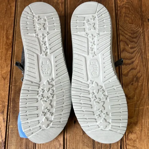 Mens Hey Dude gray Wally Sox shoes size 10 NWT NEW