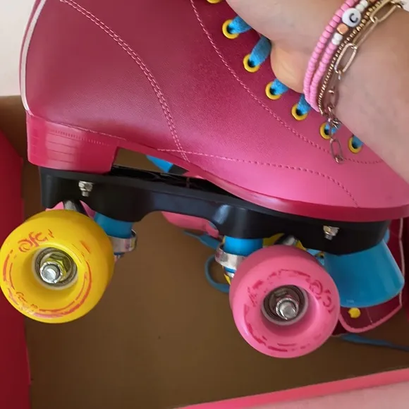new girls rollerscating shoes
