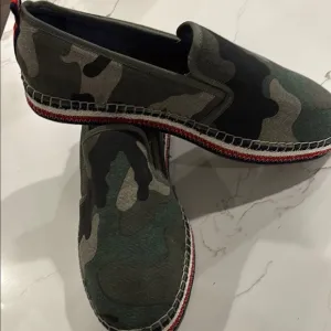 New Tummy Hilfiger Shoes