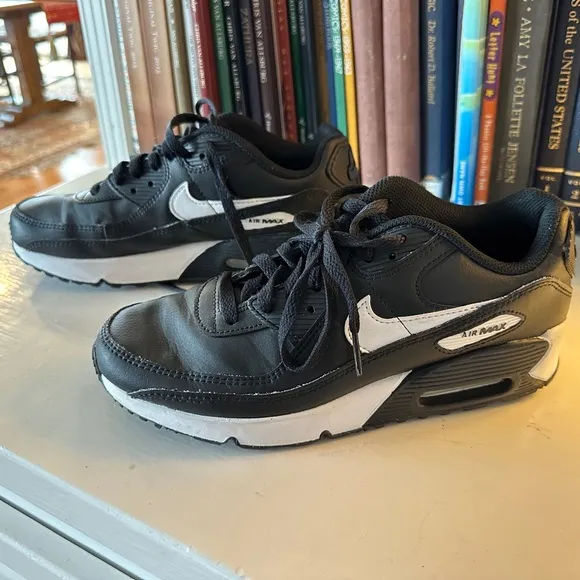 Nike Air Max Shoes Youth Size 6, 6Y