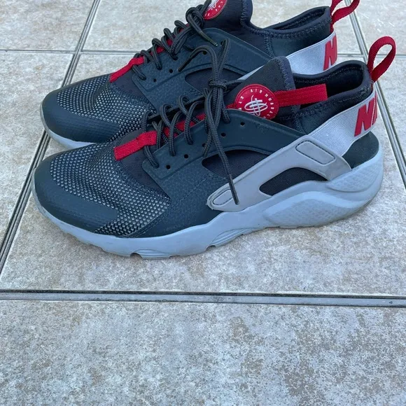 Nike Huarache Shoes Grey Red