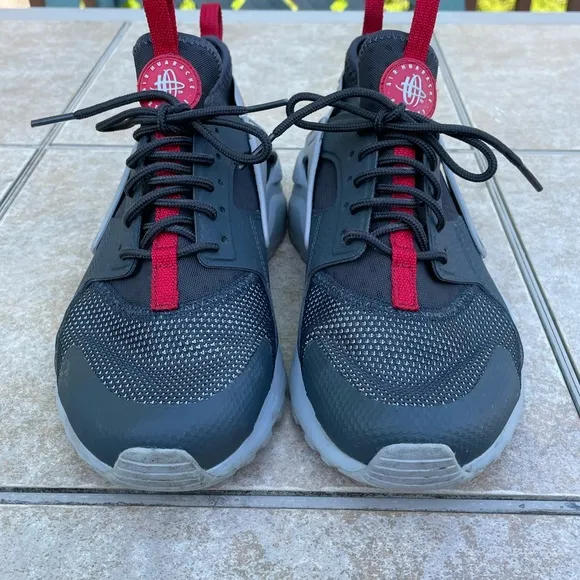 Nike Huarache Shoes Grey Red