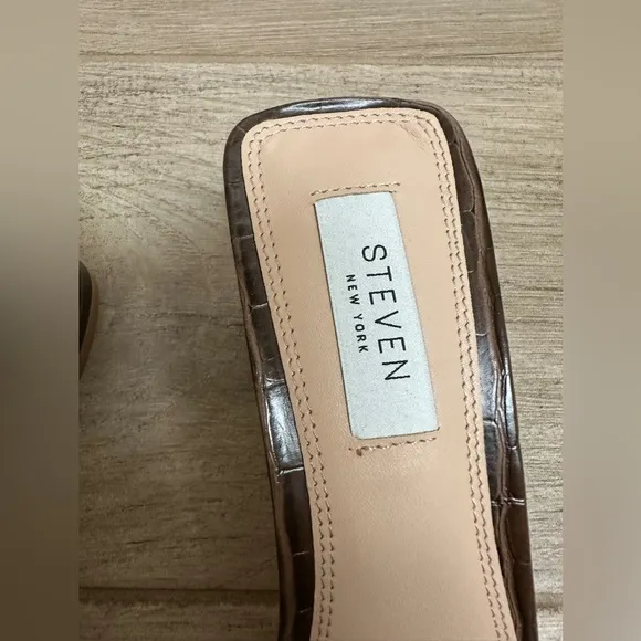 NWT Steve Madden Horsebit Shoes
