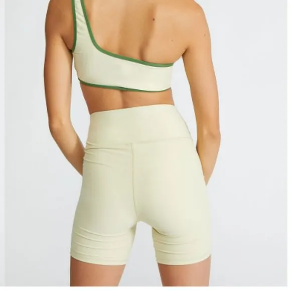 NWT WEWOREWHAT High Waisted Tennis Club Biker Shorts (Size Medium)