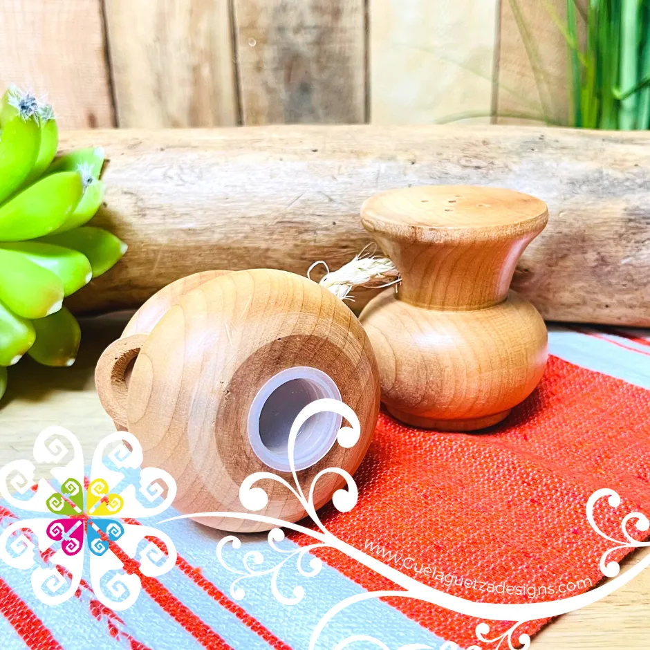 Salt and Pepper Shaker - Wood Shaker