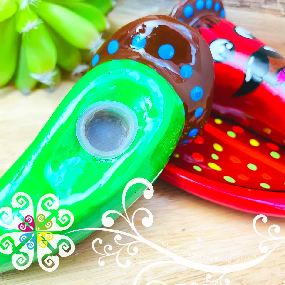 Set of Peppers with Tray - Salt and Pepper Shaker Set