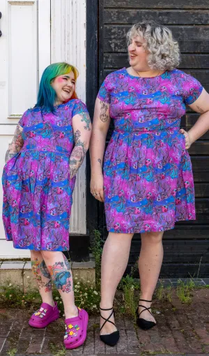 SIZE 8* Jellyfish Stretch Belted Tea Dress with Pockets