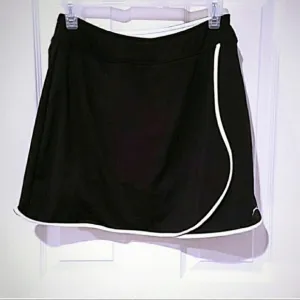 Slazenger tennis skirt. S