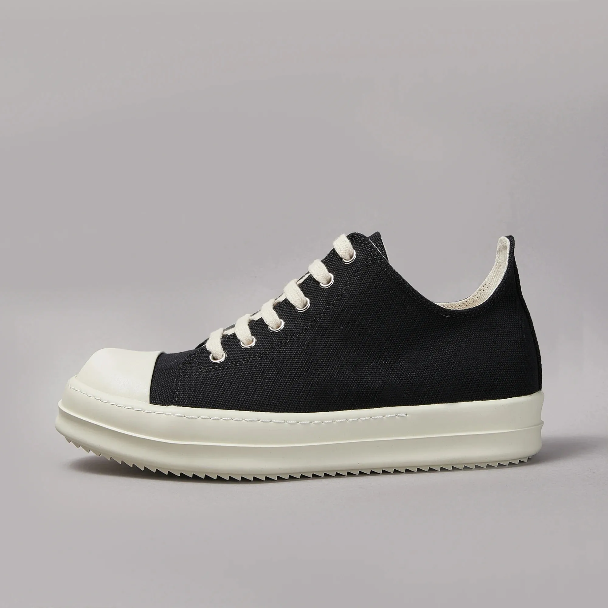 Supportive shoes