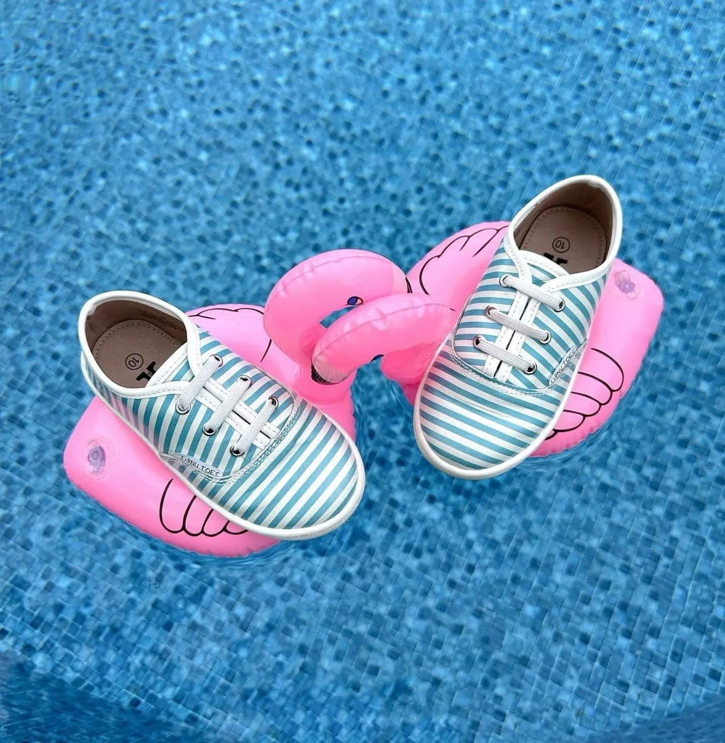 Tiny Toes Nation Boy's Striped Shoes Size 6