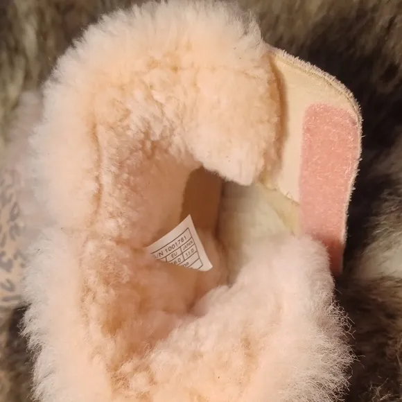 Ugg baby shoes
