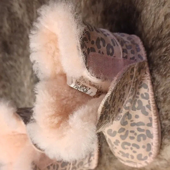 Ugg baby shoes