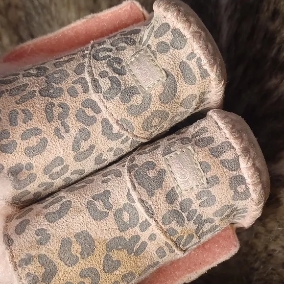 Ugg baby shoes