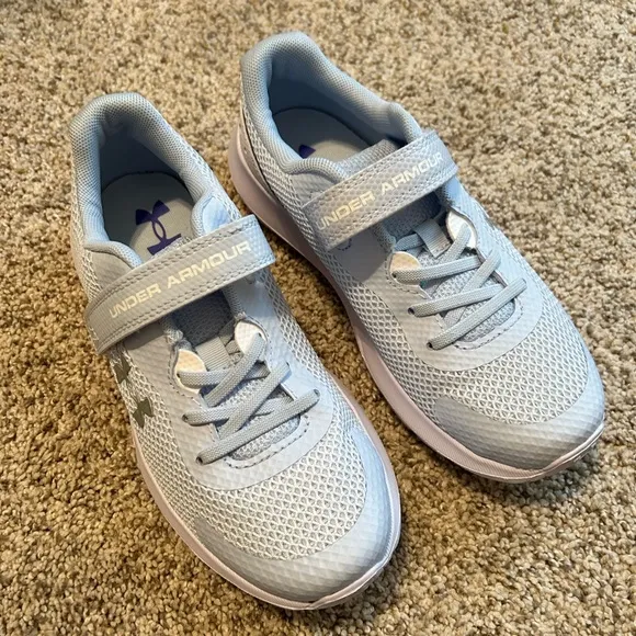 Under armour girls shoes blue/ white size 3