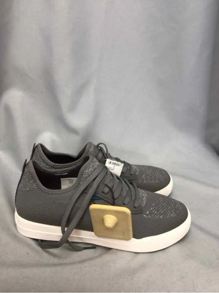 VESSI SIZE 10 Ladies SHOES