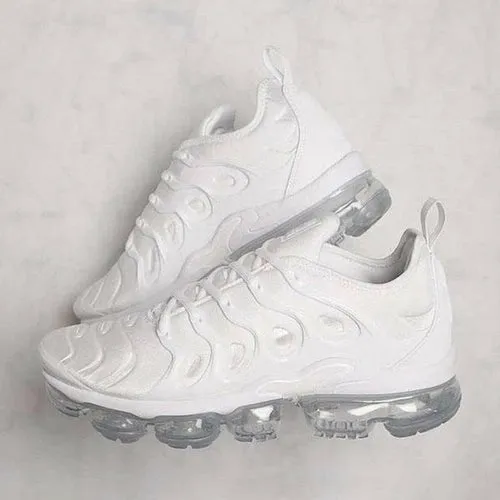 Women's Air Vapor Max Vulcanize Sneakers