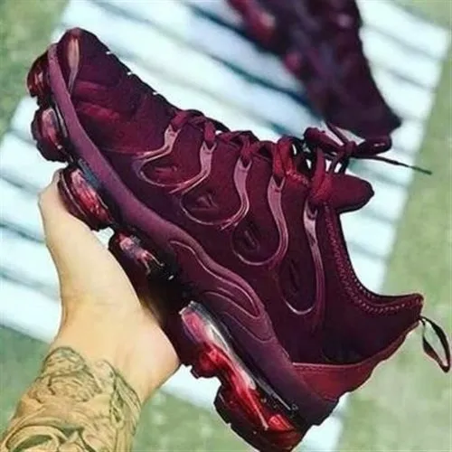 Women's Air Vapor Max Vulcanize Sneakers