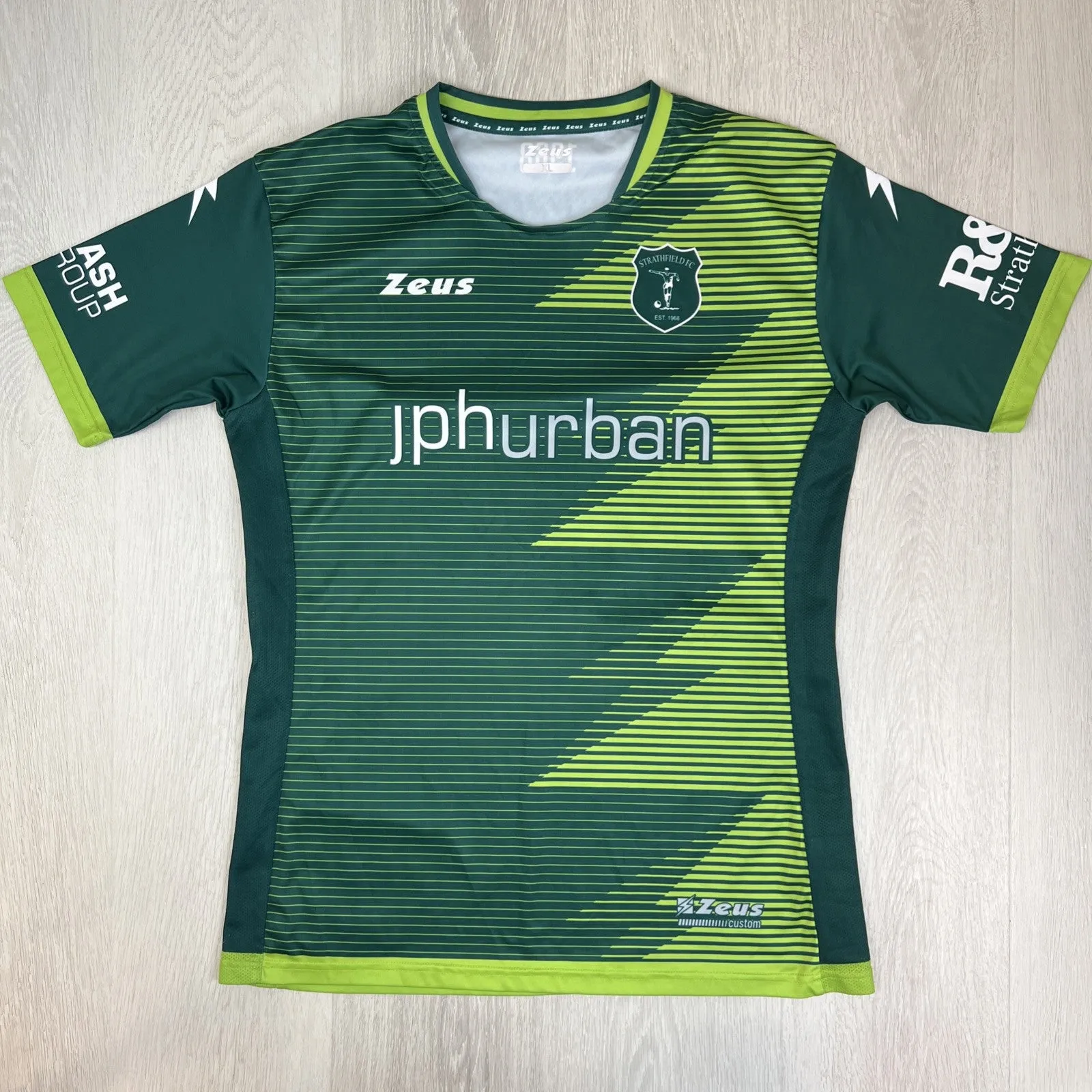 Zeus Mens Strathfield F.C Soccer Jersey Football Jersey Size XL