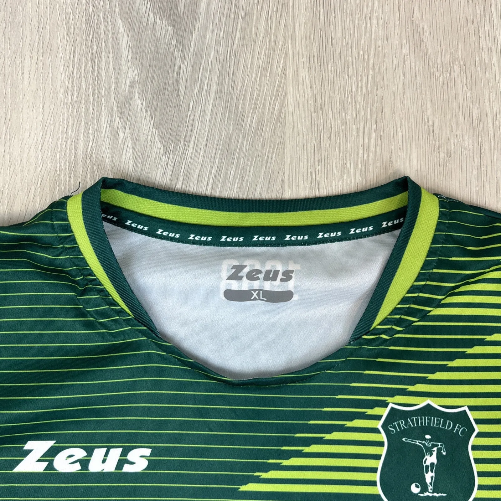 Zeus Mens Strathfield F.C Soccer Jersey Football Jersey Size XL